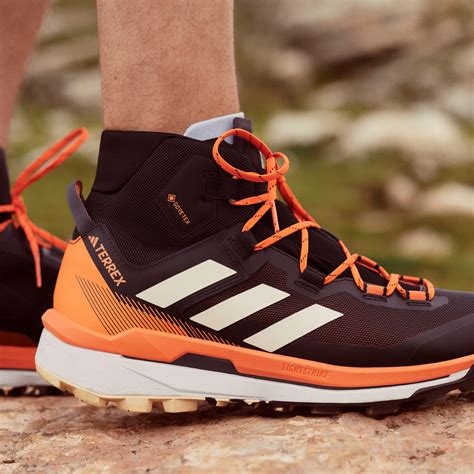 adidas terrex skychaser gore tex.